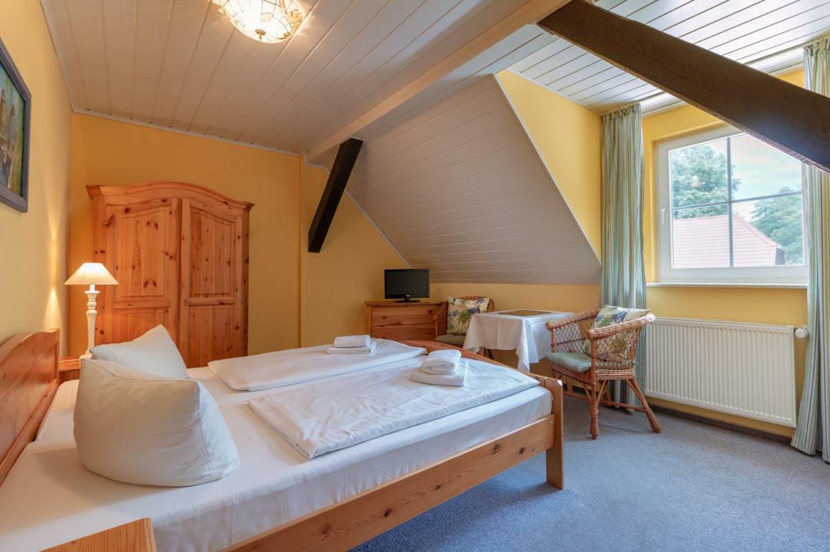 Pension An Der Dolzke Kaupen Exteriör bild